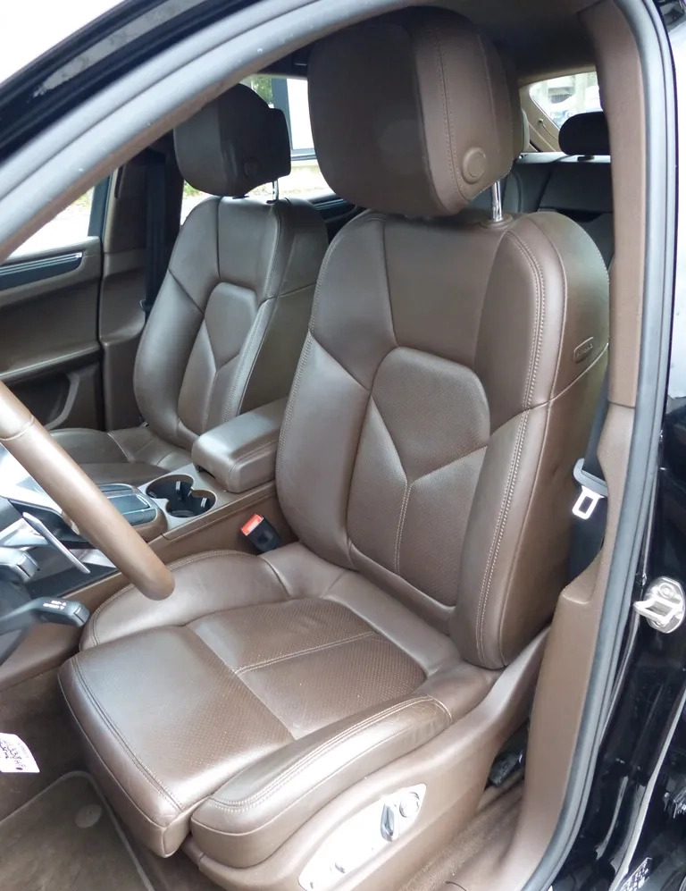 Porsche Macan cena 154900 przebieg: 92959, rok produkcji 2017 z Limanowa małe 301